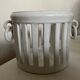 Cache pot directoire néo classique Moustier blanc 1950
