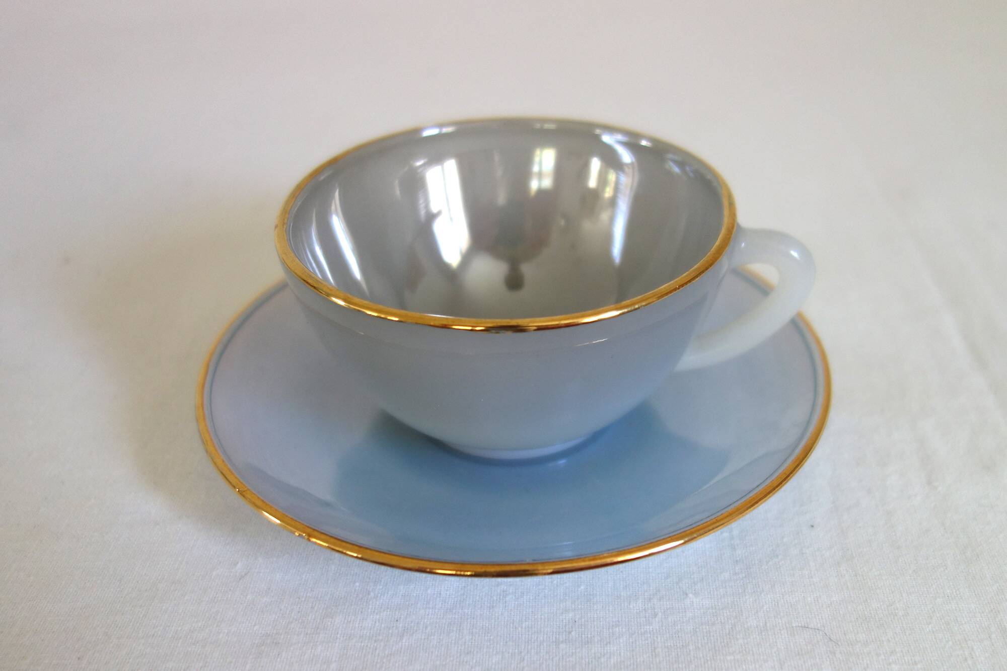 5 vintage Arcopal Harlequin teacups with saucers