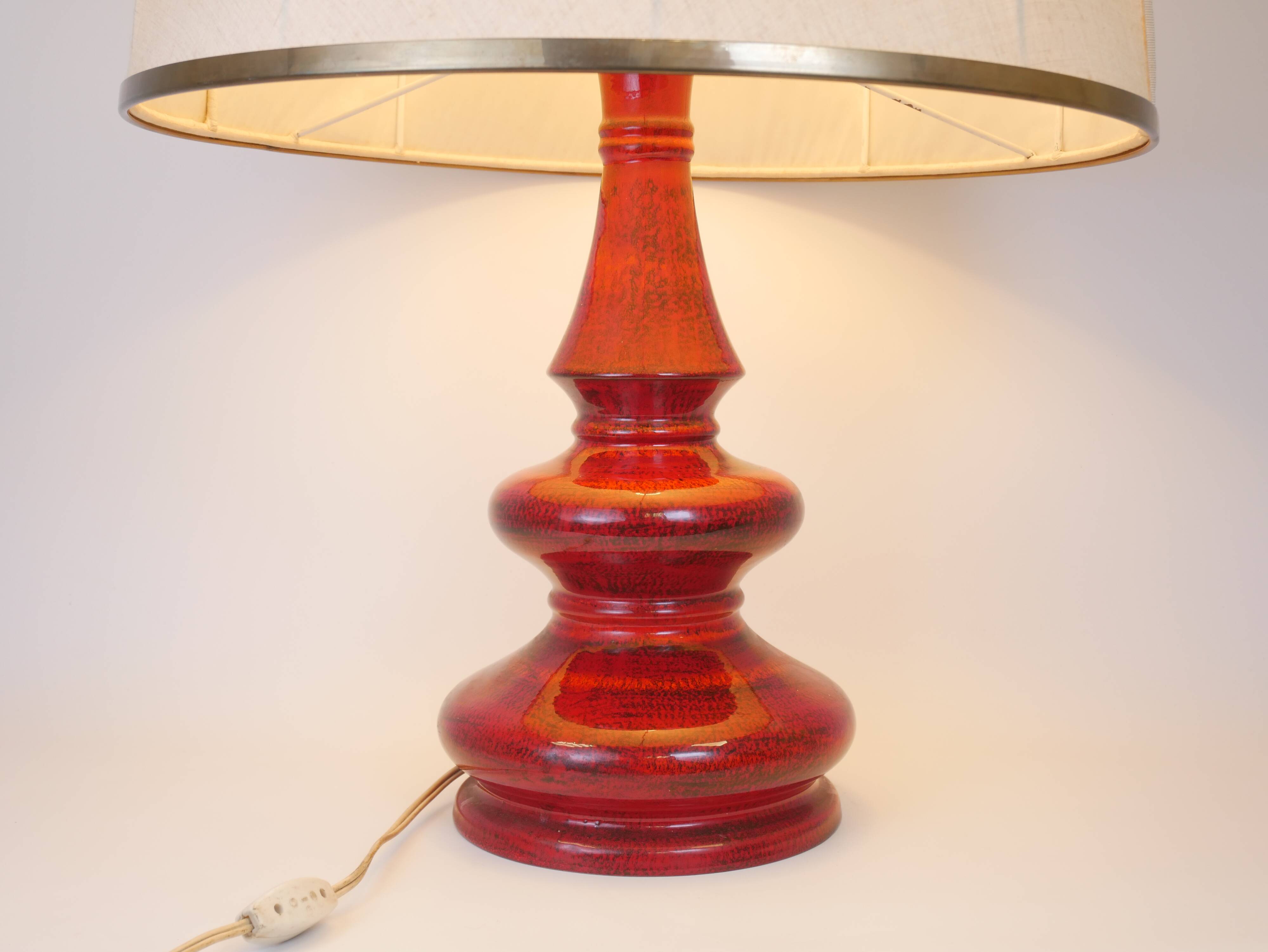 Large vintage red ceramic lamp