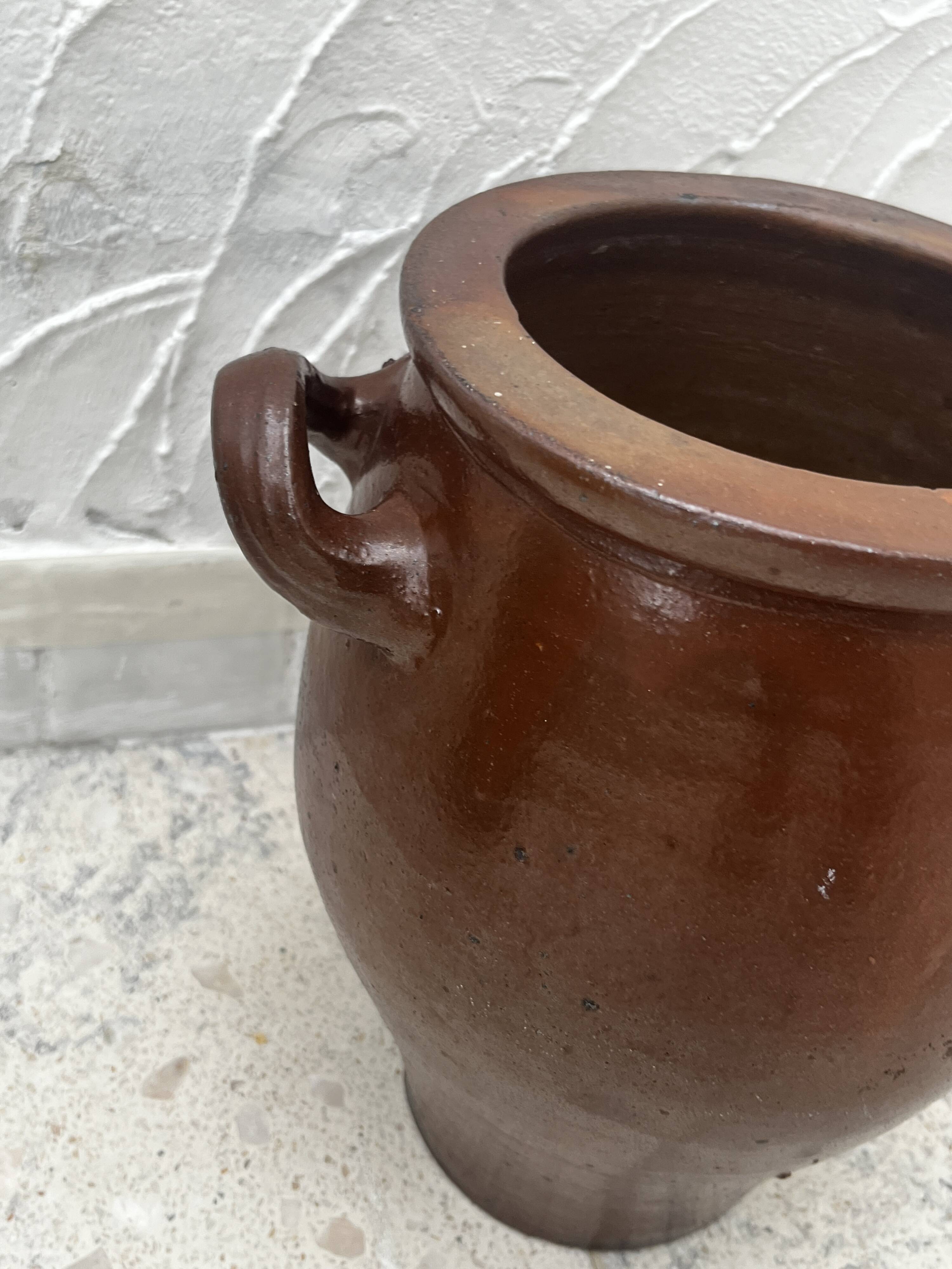 Terracotta basin