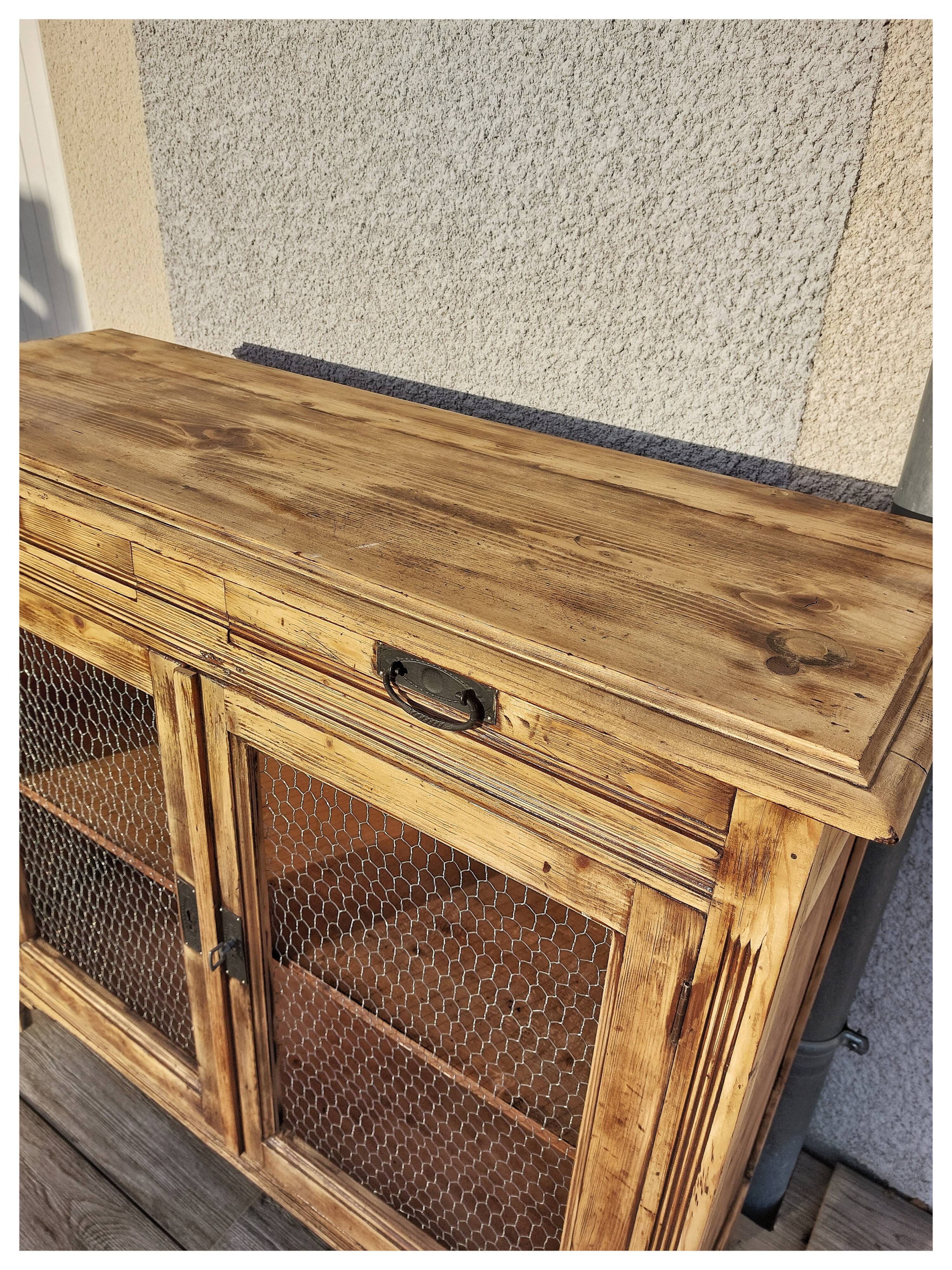 Ancien buffet
