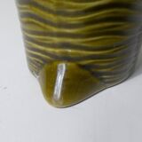 Pichet en barbotine en faïence de Sarreguemines