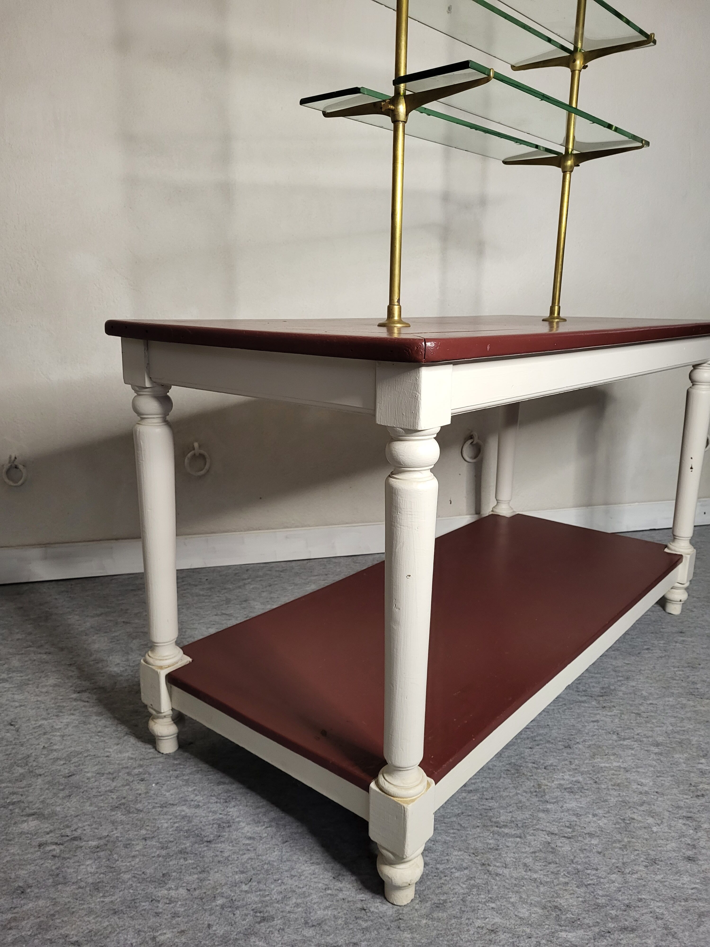 Store window furniture 30s