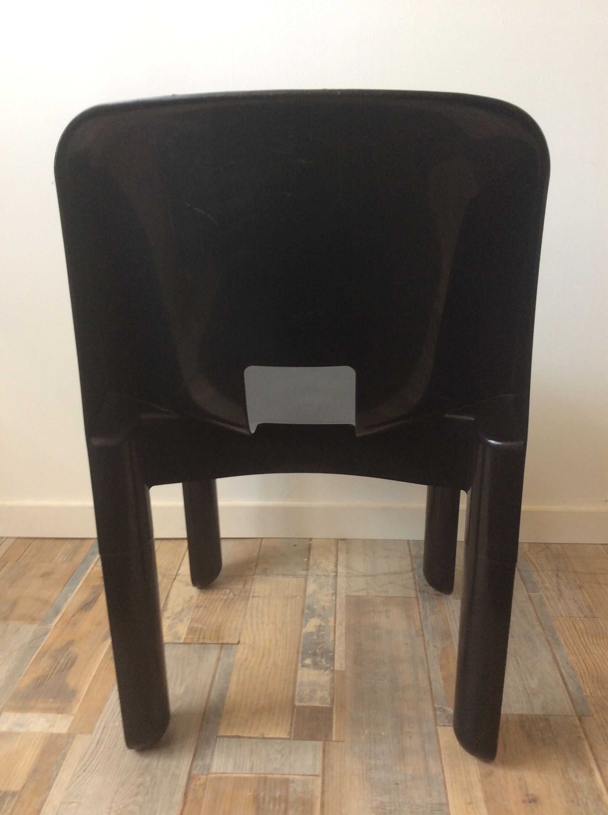 Universal Chair 4867 by Joe Colombo