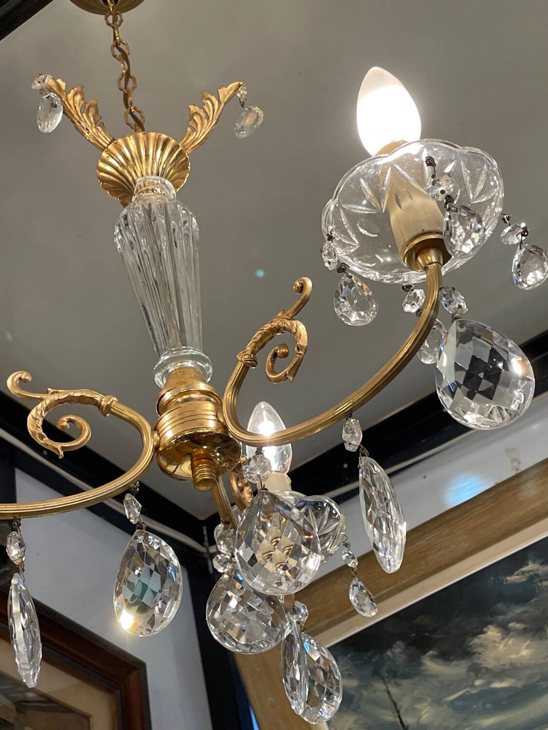 Three-light crystal chandelier