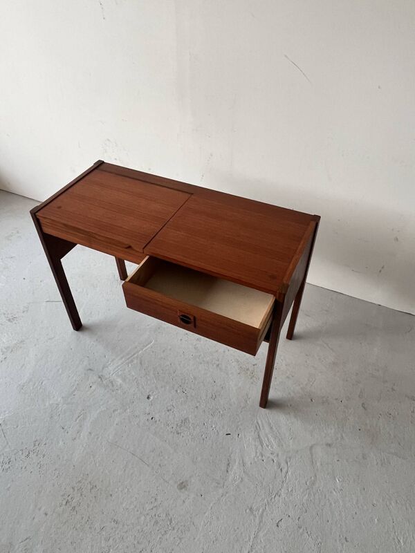 Coiffeuse en teck avec miroir par Arne Wahl-Iversen pour Ikea, années 1960.