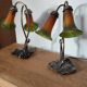 Deux lampes nénuphar en laiton et verre