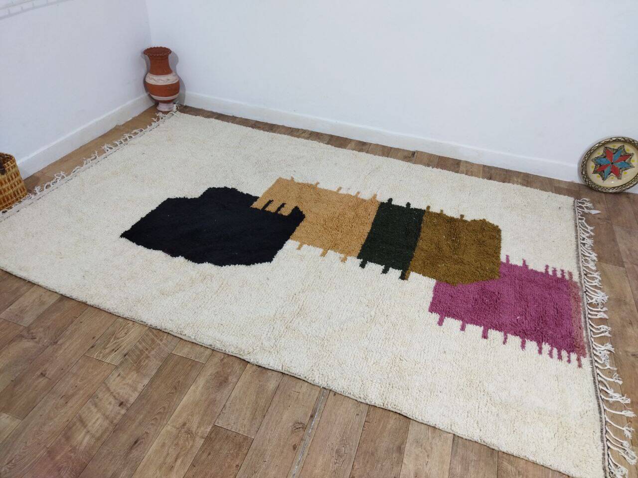 Handmade Moroccan Berber rug 314 x 210 cm