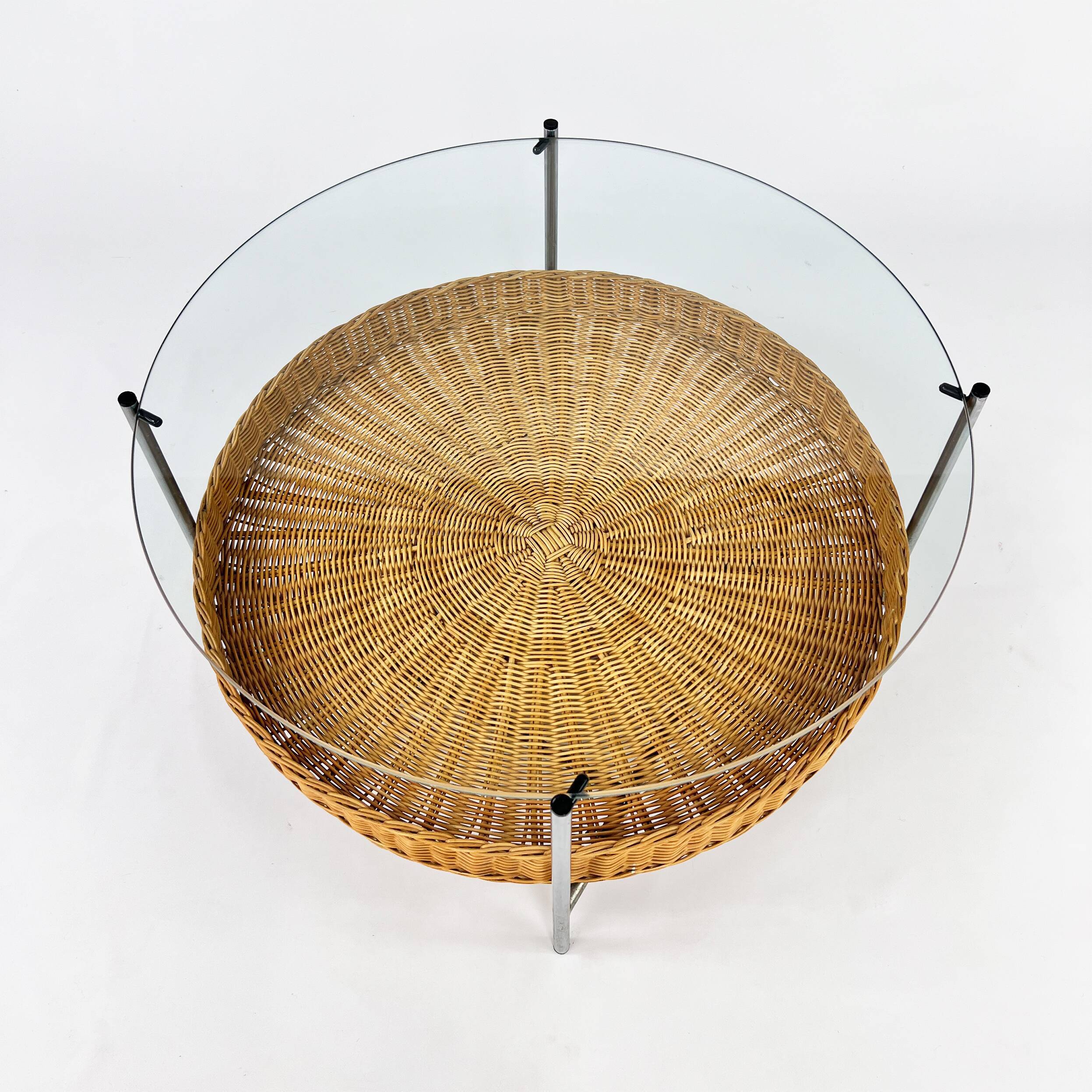 Vintage Round Coffee Table, Netherlands, 1960s