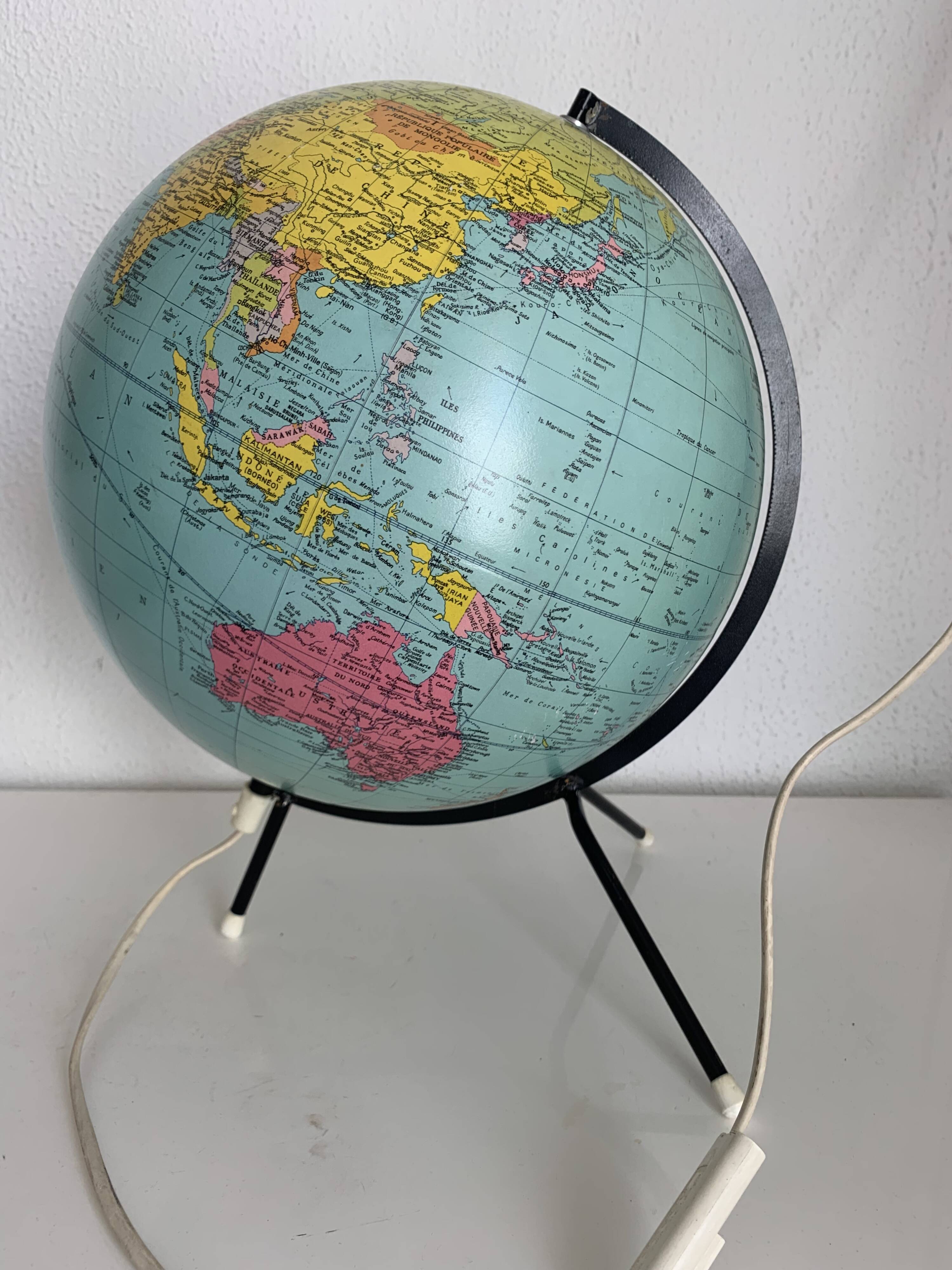 Taride Paris France vintage 1986 black tripod globe - 40 cm