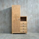 Armoire parisienne asymétrique bois brut 1950