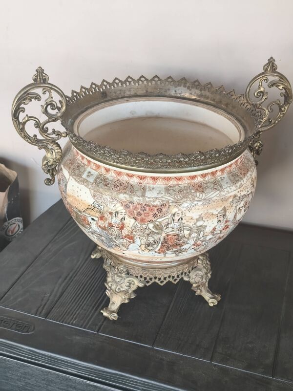 Ancien vase, cache pot asiatique