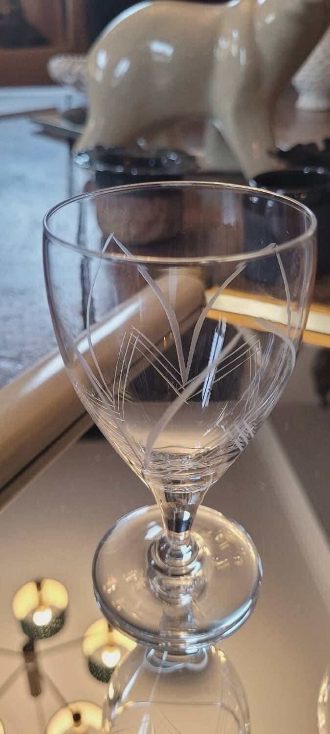 10 60's stemmed glasses