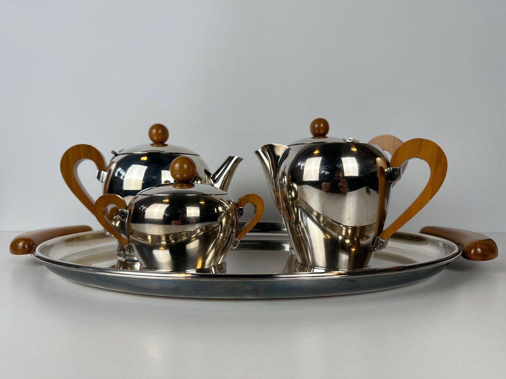 Service à café et à thé en métal argenté Alessi