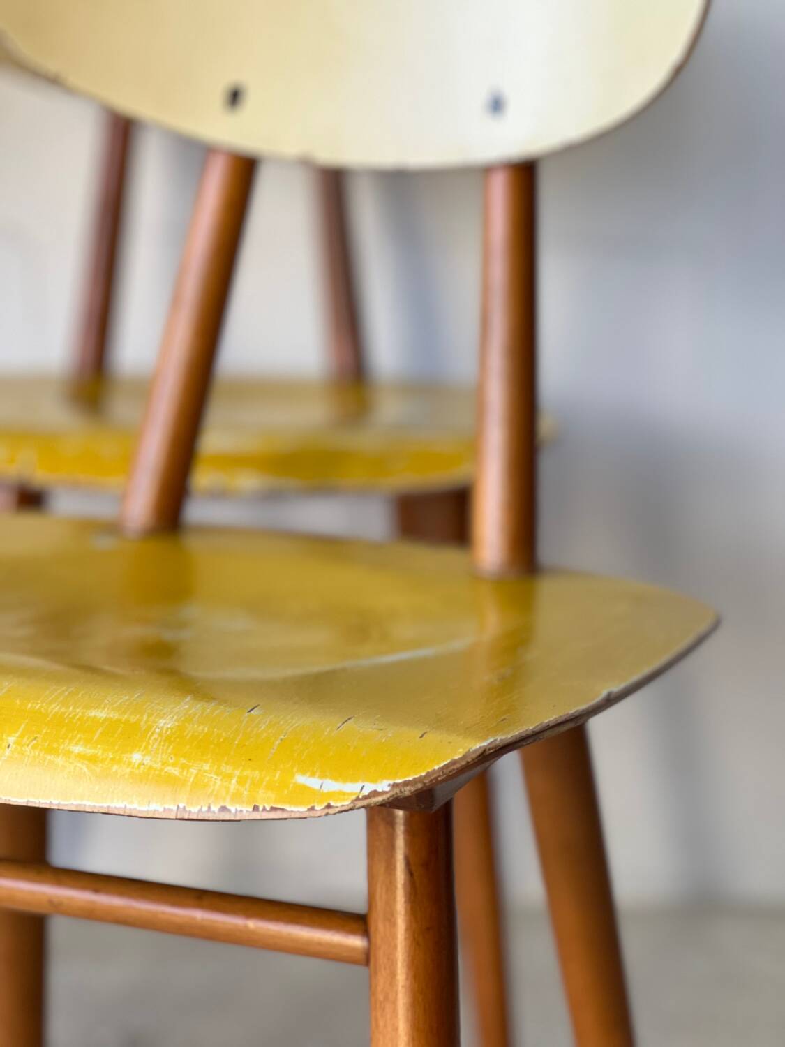 Chaises de bistrot par Ton, années 1950