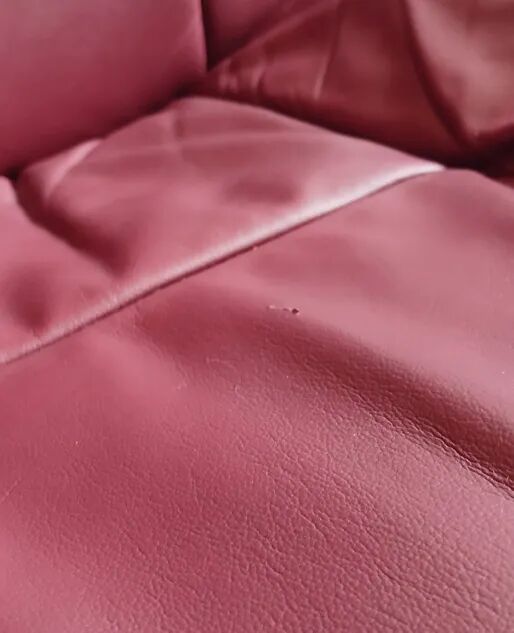 Windsor Ekornes Stressless leather lounge sofa. Norway around 1990.