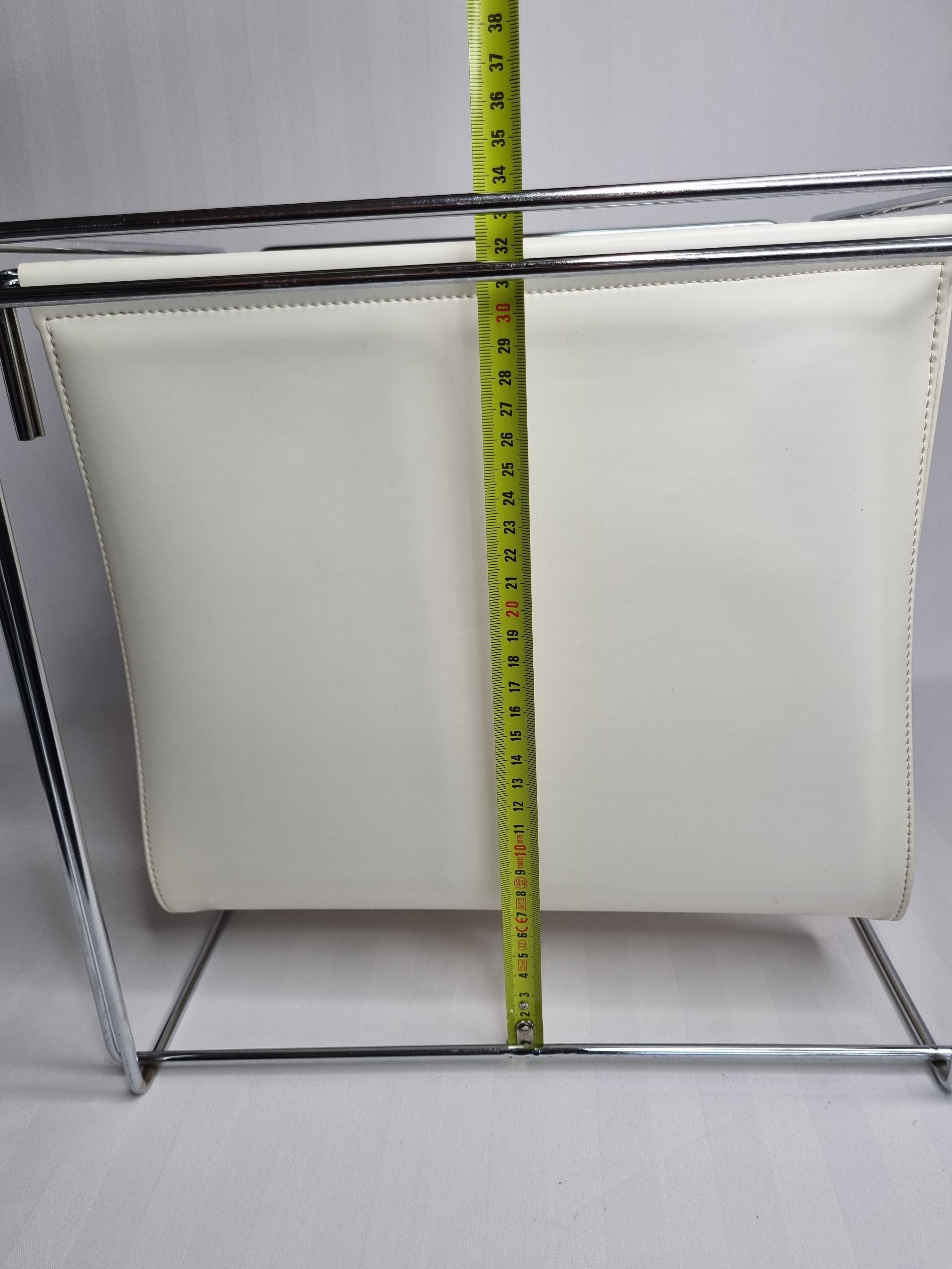 Magazine holder design Gerard Rignault, édité par Group S.A, années 70
