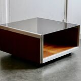 Table basse bois, aluminium et verre fumé. circa 1970