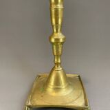 Bougeoir espagnol en laiton, vers 1700