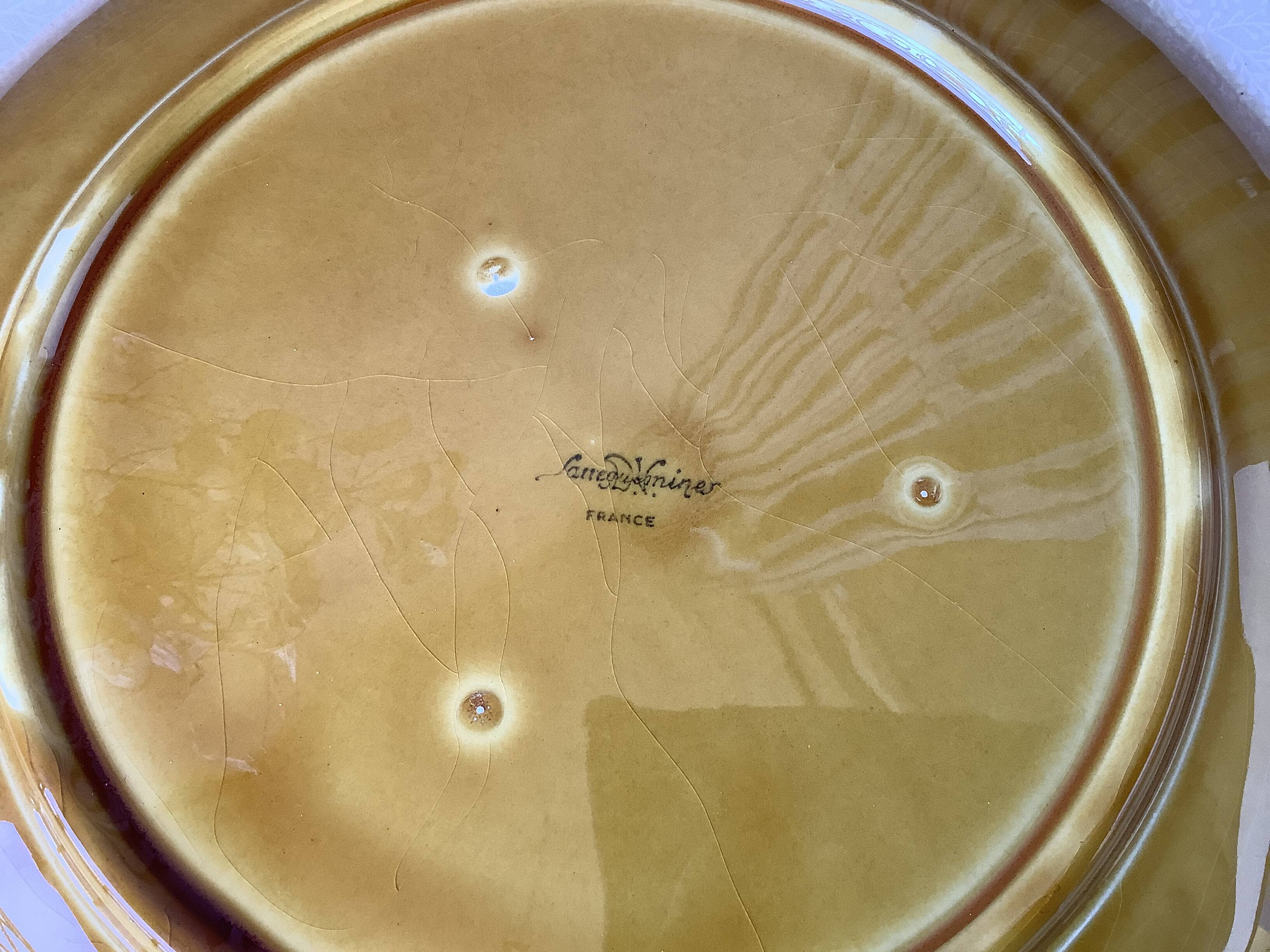 Sarreguemines barbotine serving plate