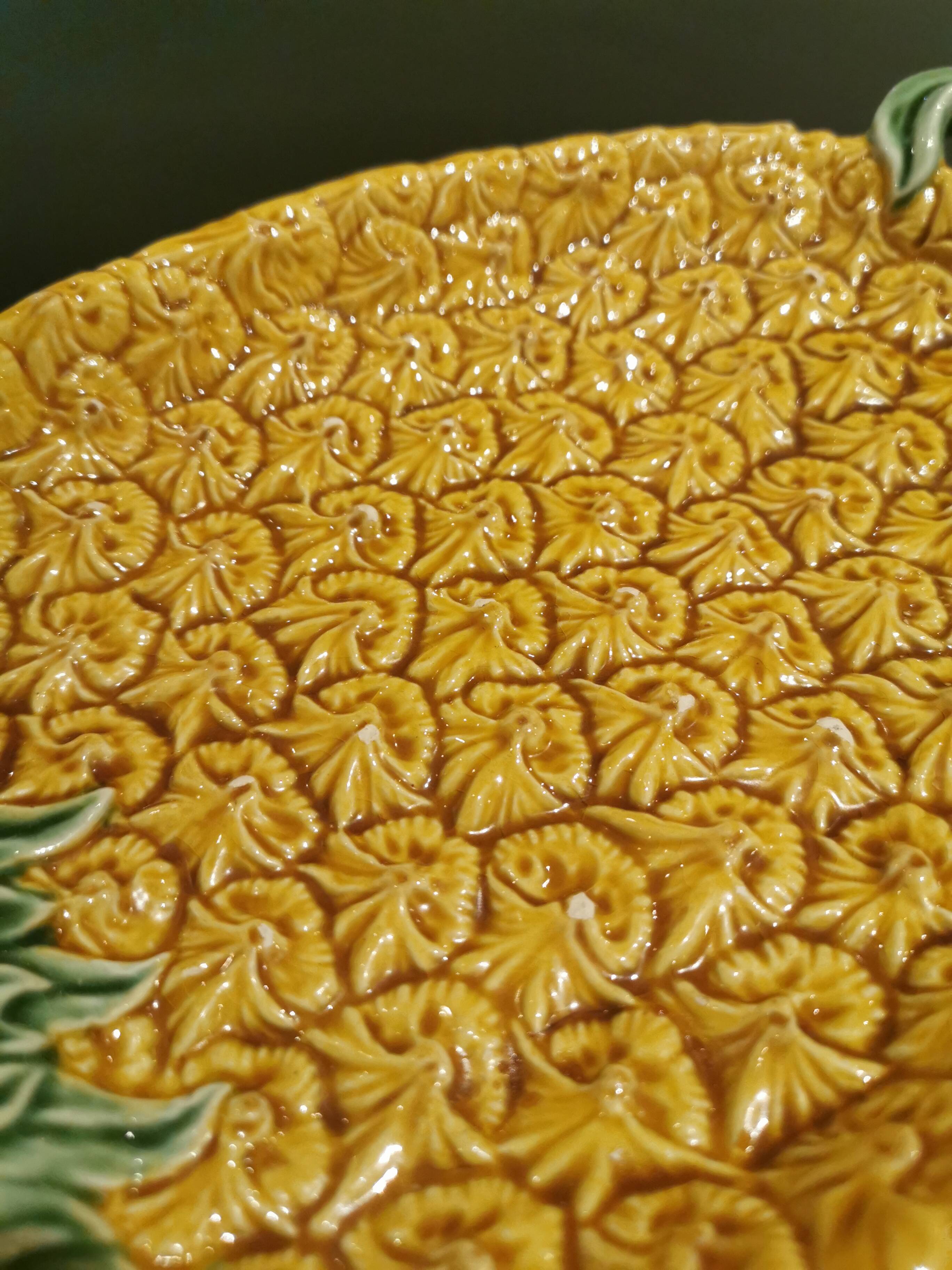 Pineapple slushie dish