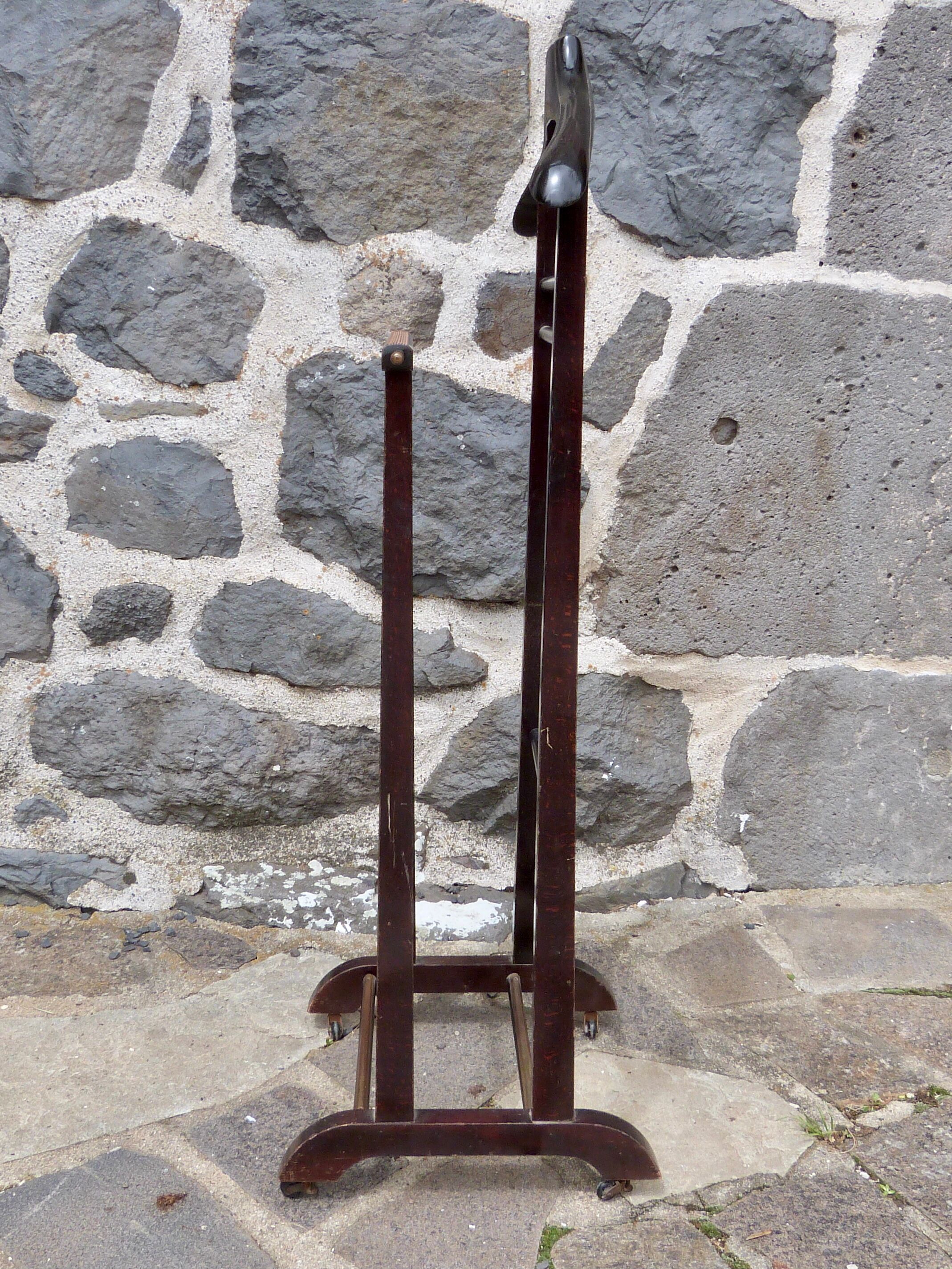 Italian design wheeled valet