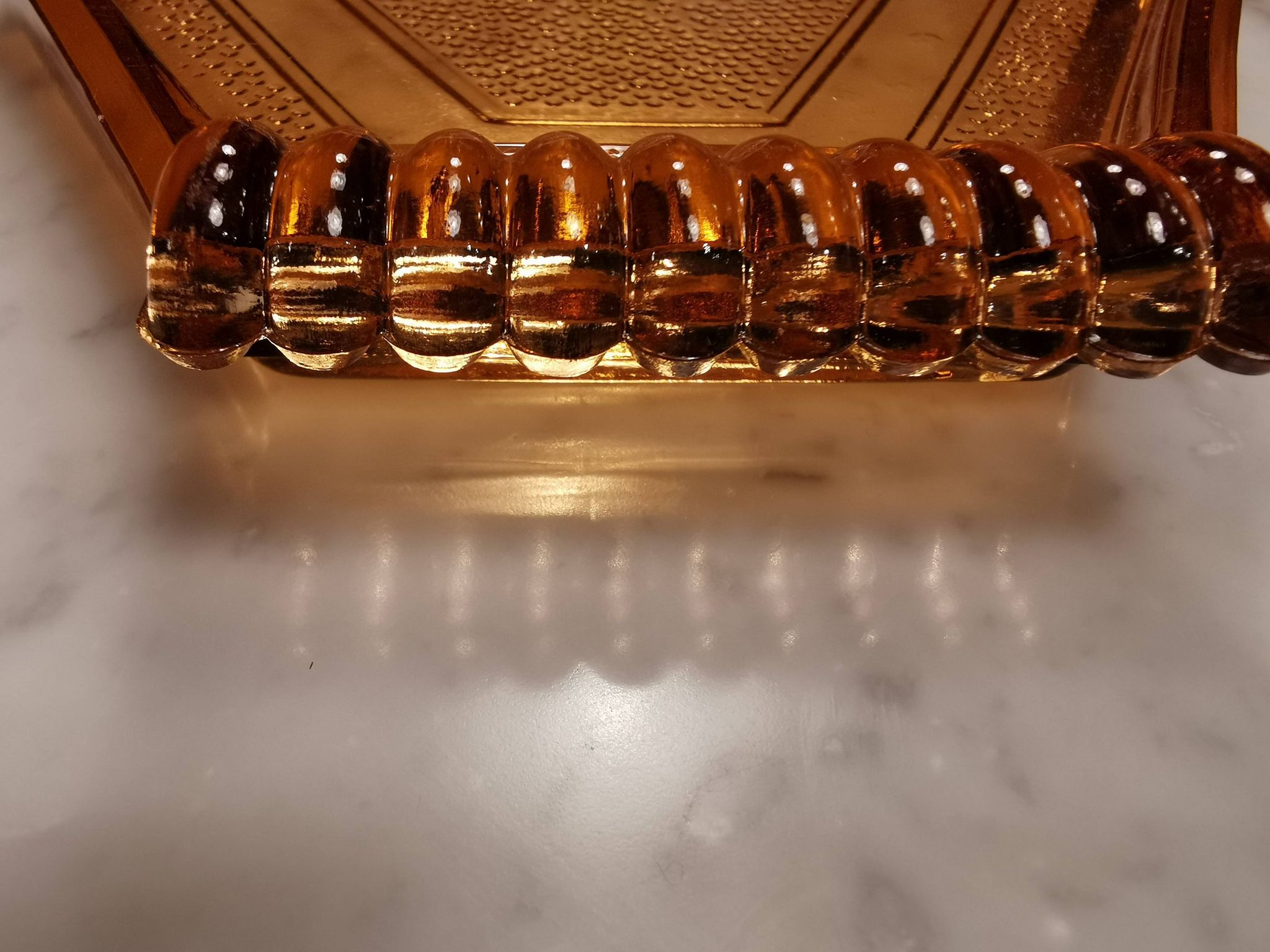 Lot de 2 plats anciens art déco en verre