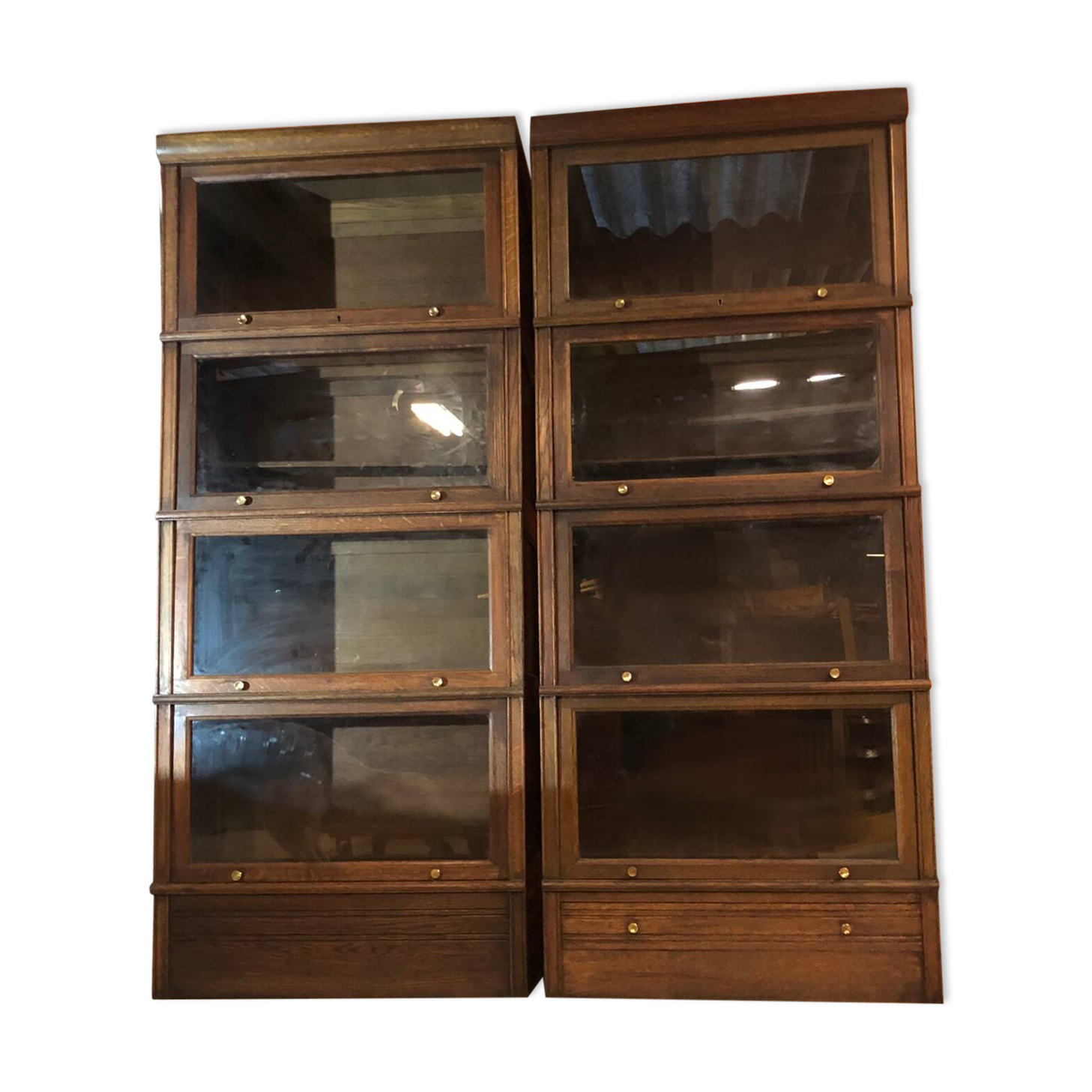Meuble md en chêne vitré
