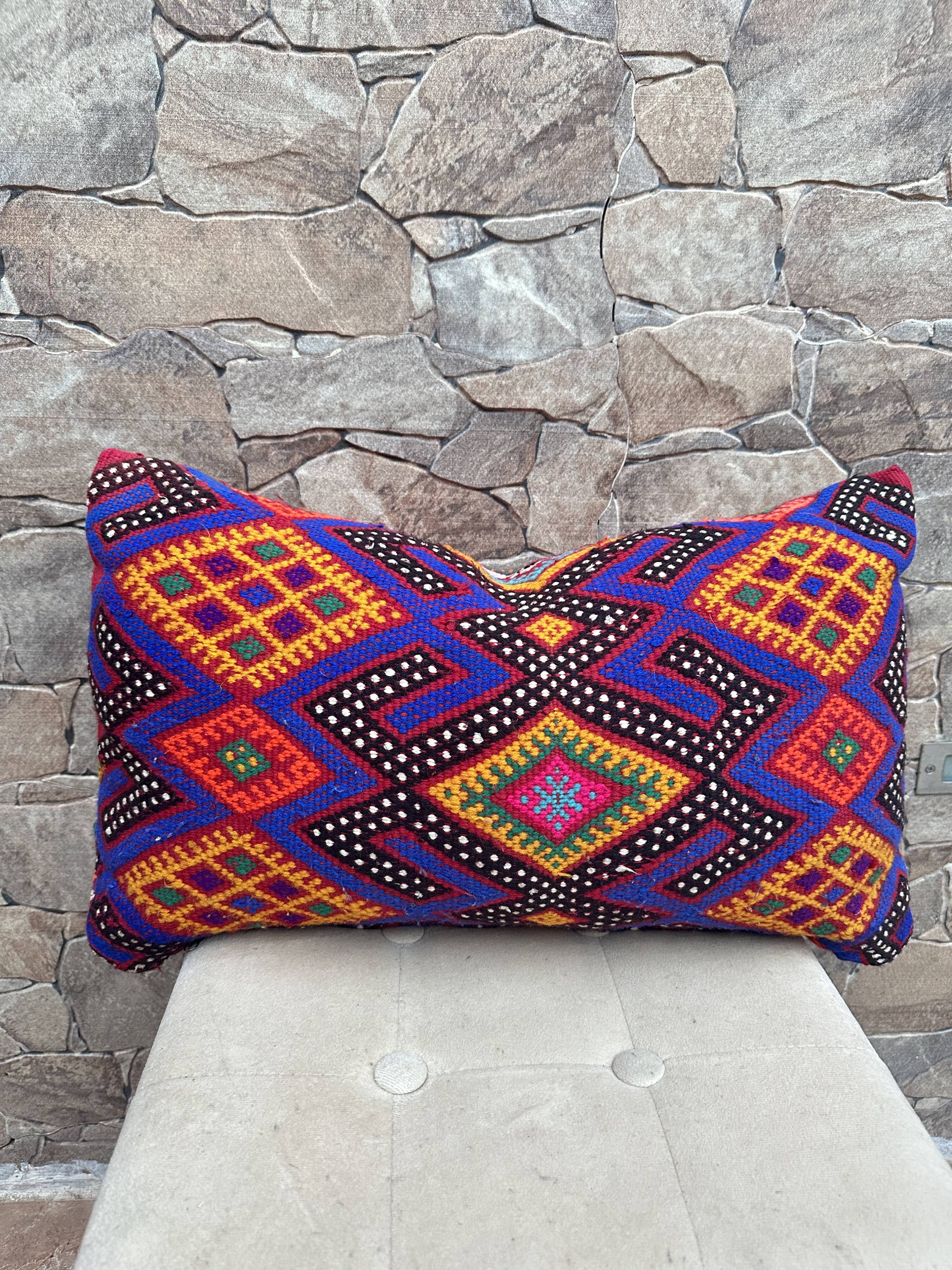 Housse de coussin marocaine vintage berbère en laine
