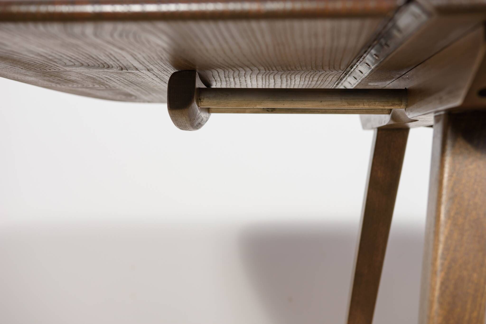 Table à manger Goldsmith Series par Lucian Ercolani pour Ercol, Royaume-Uni