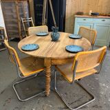 Half-moon folding table in walnut