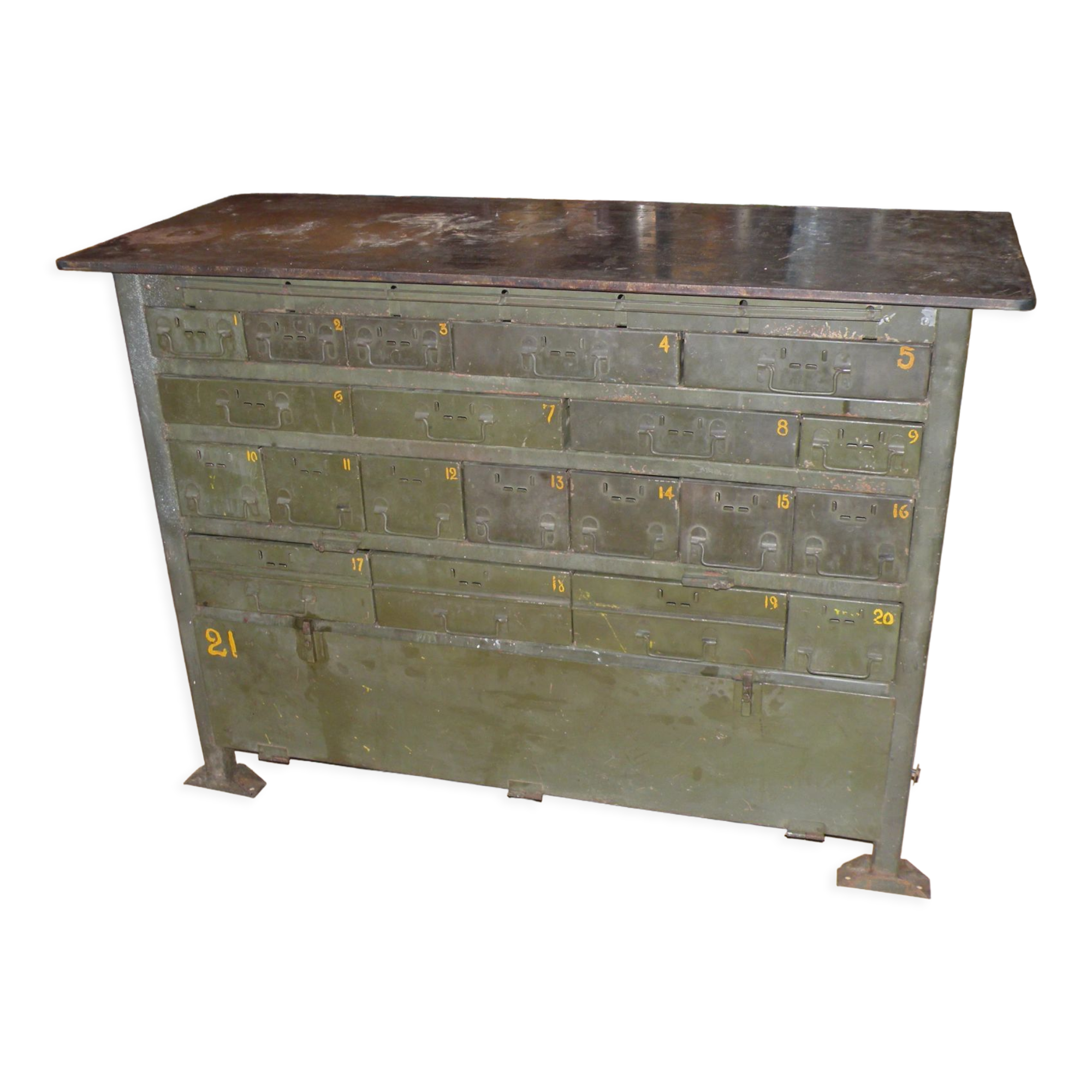 Metal workshop cabinet for a GMC CCKW 353 truck, US Army, World War II, 1941-1945