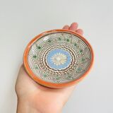 Romanian handicraft ceramic plate