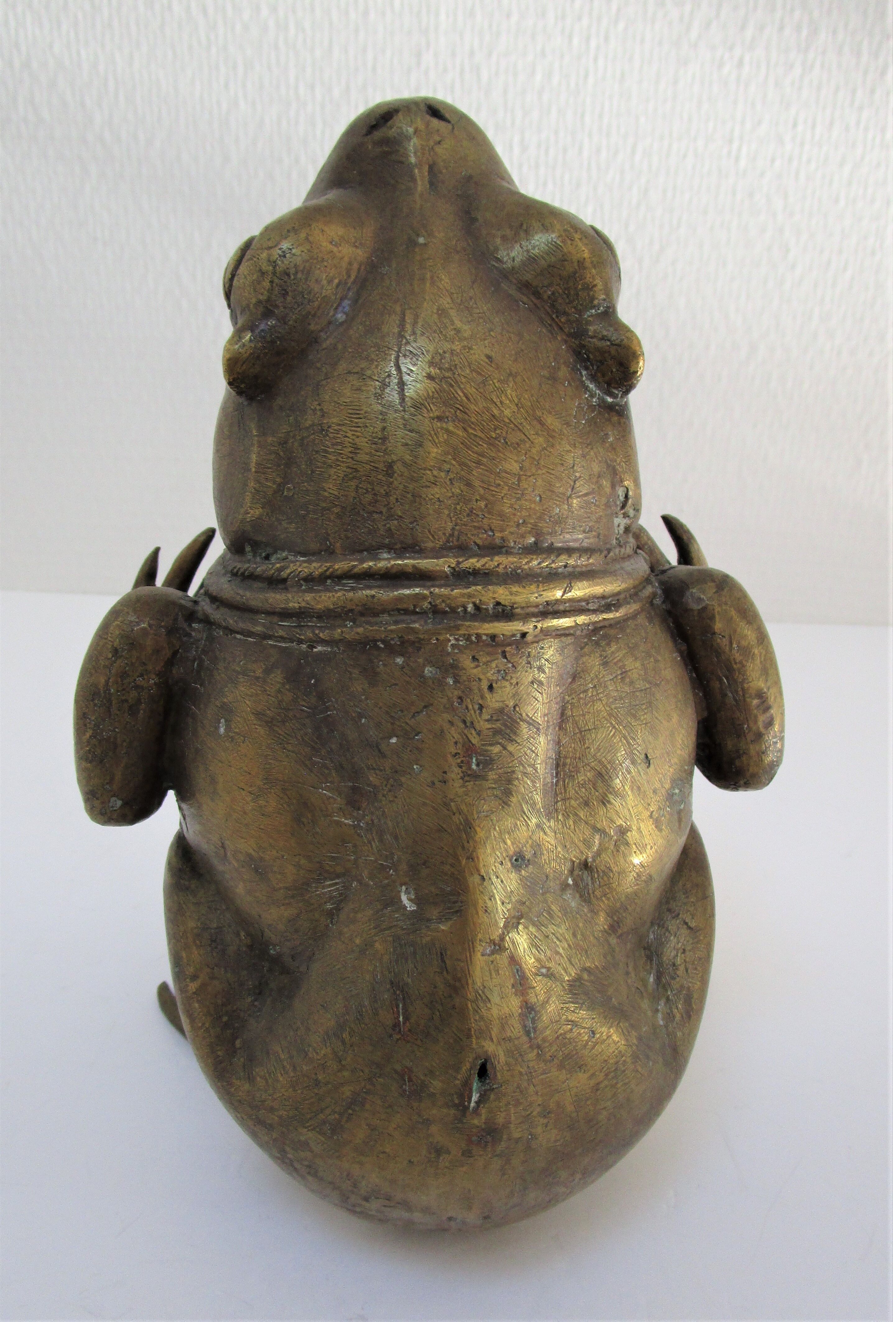 Vintage patinated brass sculptural frog 50-60s