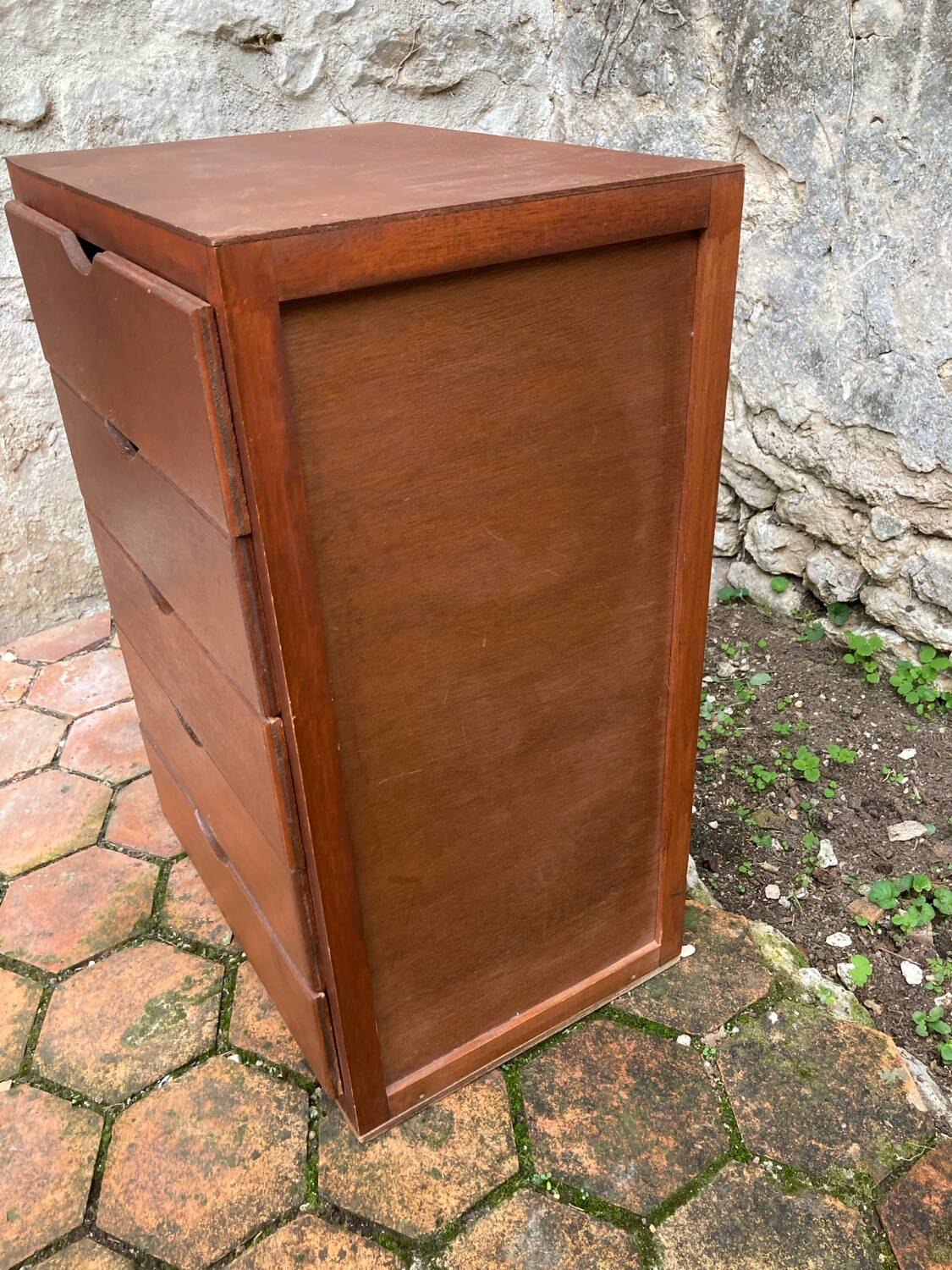 Vintage storage unit