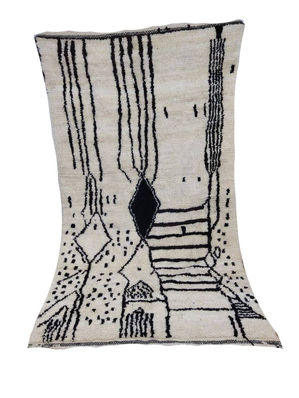 Handcrafted Moroccan Berber Rug 245 X 142 CM
