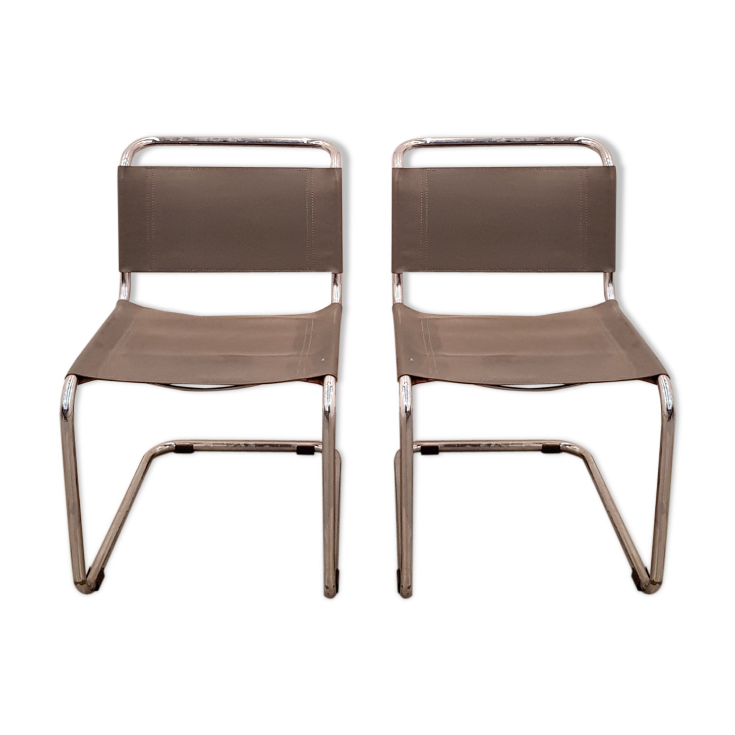 Paire de chaises en cuir