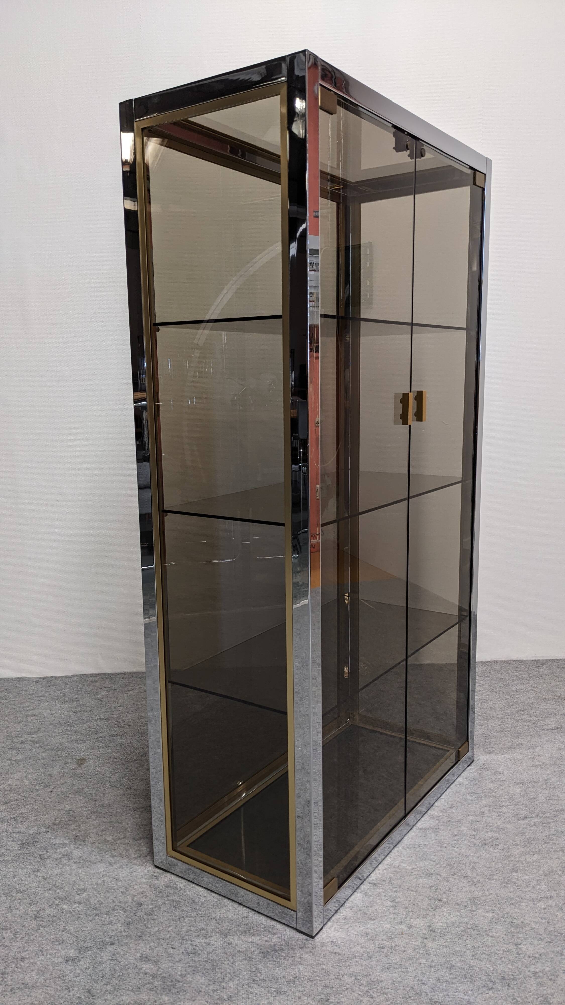 Hollywood Regency display cabinet by Renato Zevi, Italy circa 1970