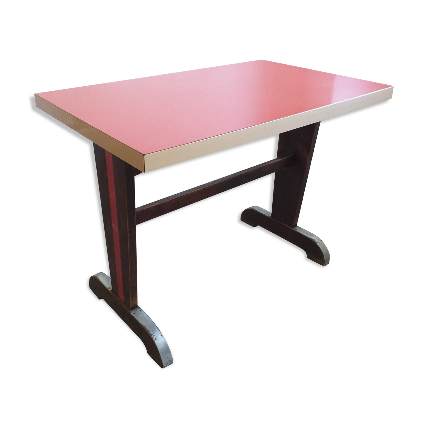 Bistro table in formica