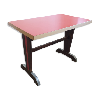 Bistro table in formica
