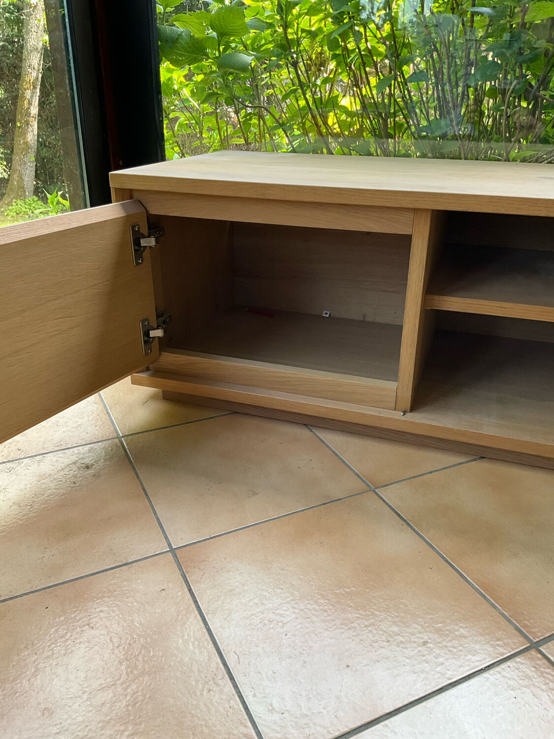 TV cabinet
