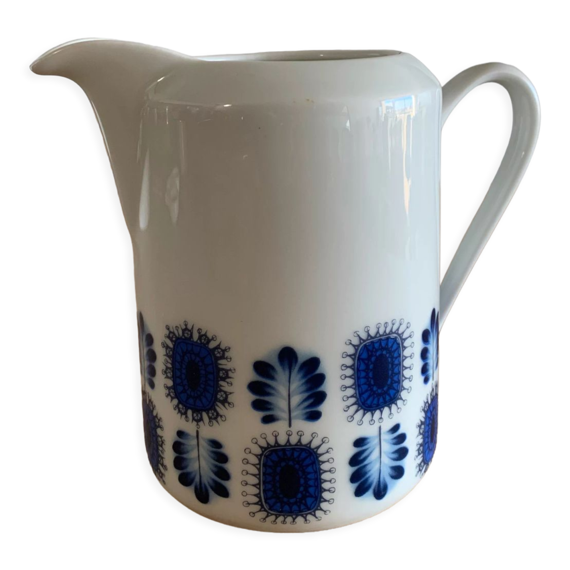 Berry high porcelain milk jar