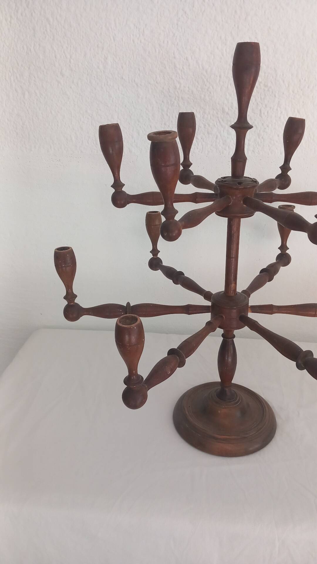 Large vintage turned wooden candelabrum - Brutalist and raw spirit
