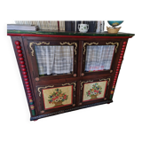 Polychrome buffet