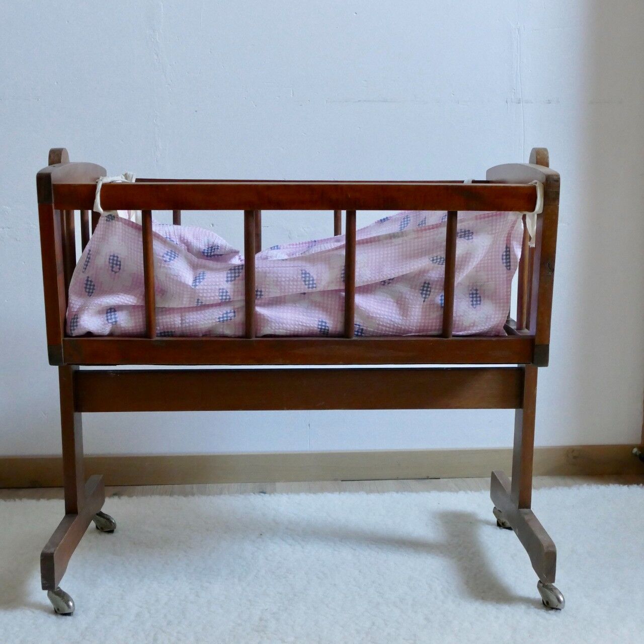 Doll cradle