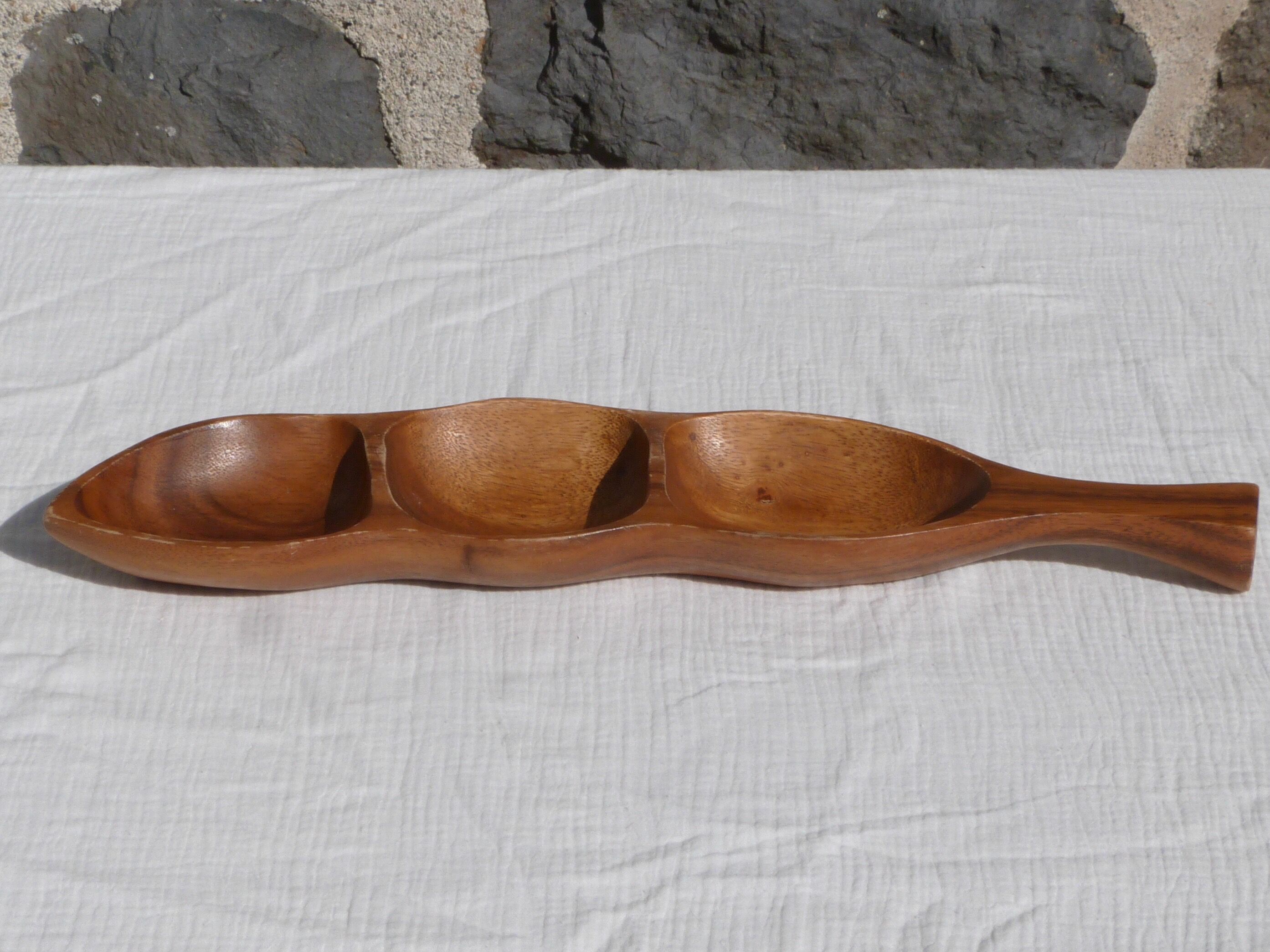 Wooden aperitif dish