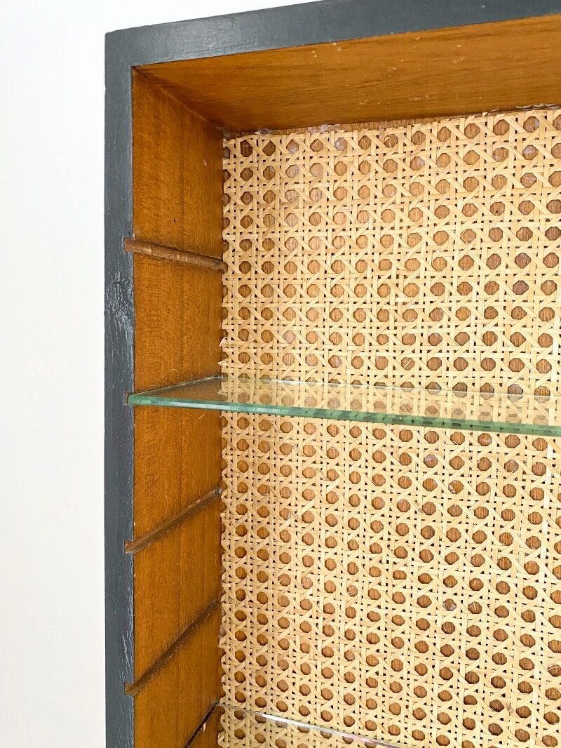 Wooden wall shelf and canning