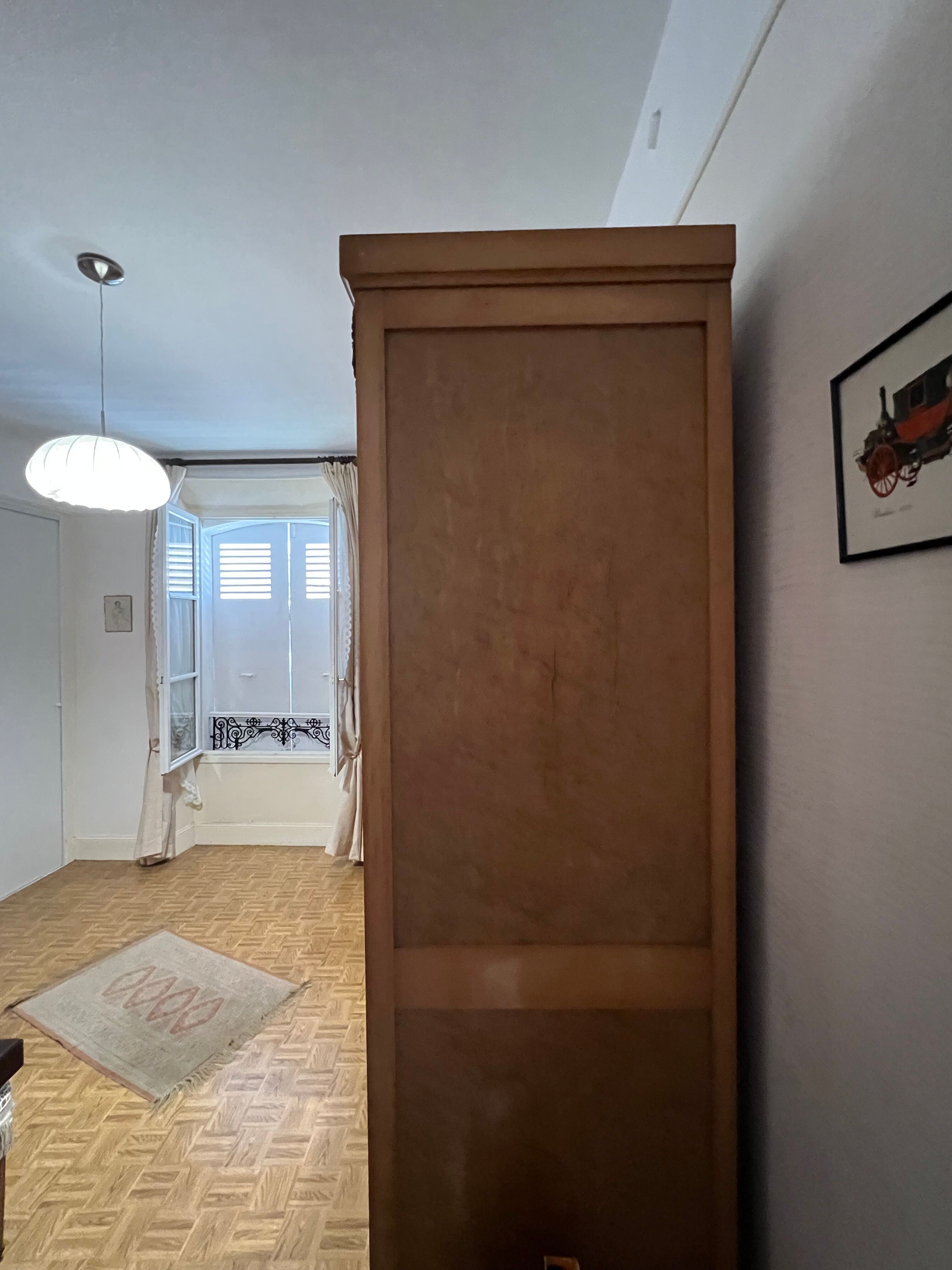 Ice cabinet with Egyptian ornament 2 doors