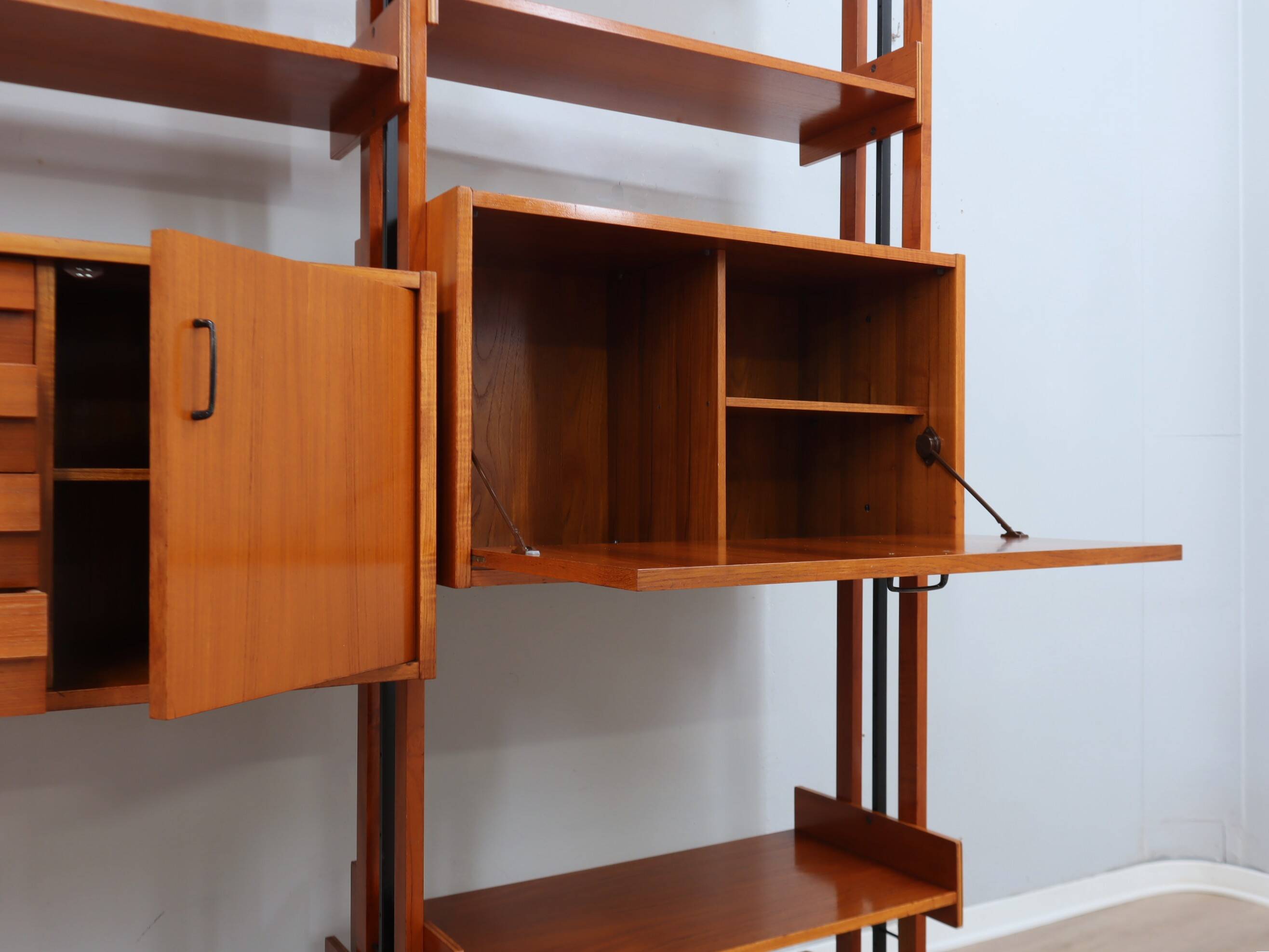 Mid-Century Italian teak bookcase / room divider AV Arredamenti 1960s