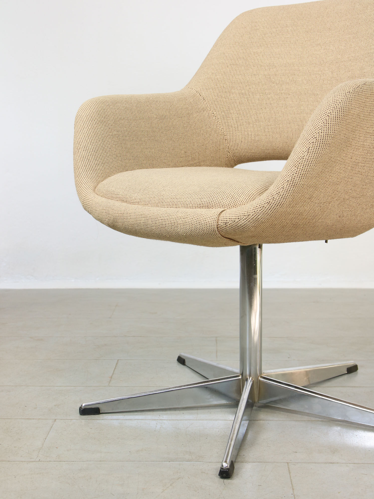 Mid-century beige fabric swivel chair from stol